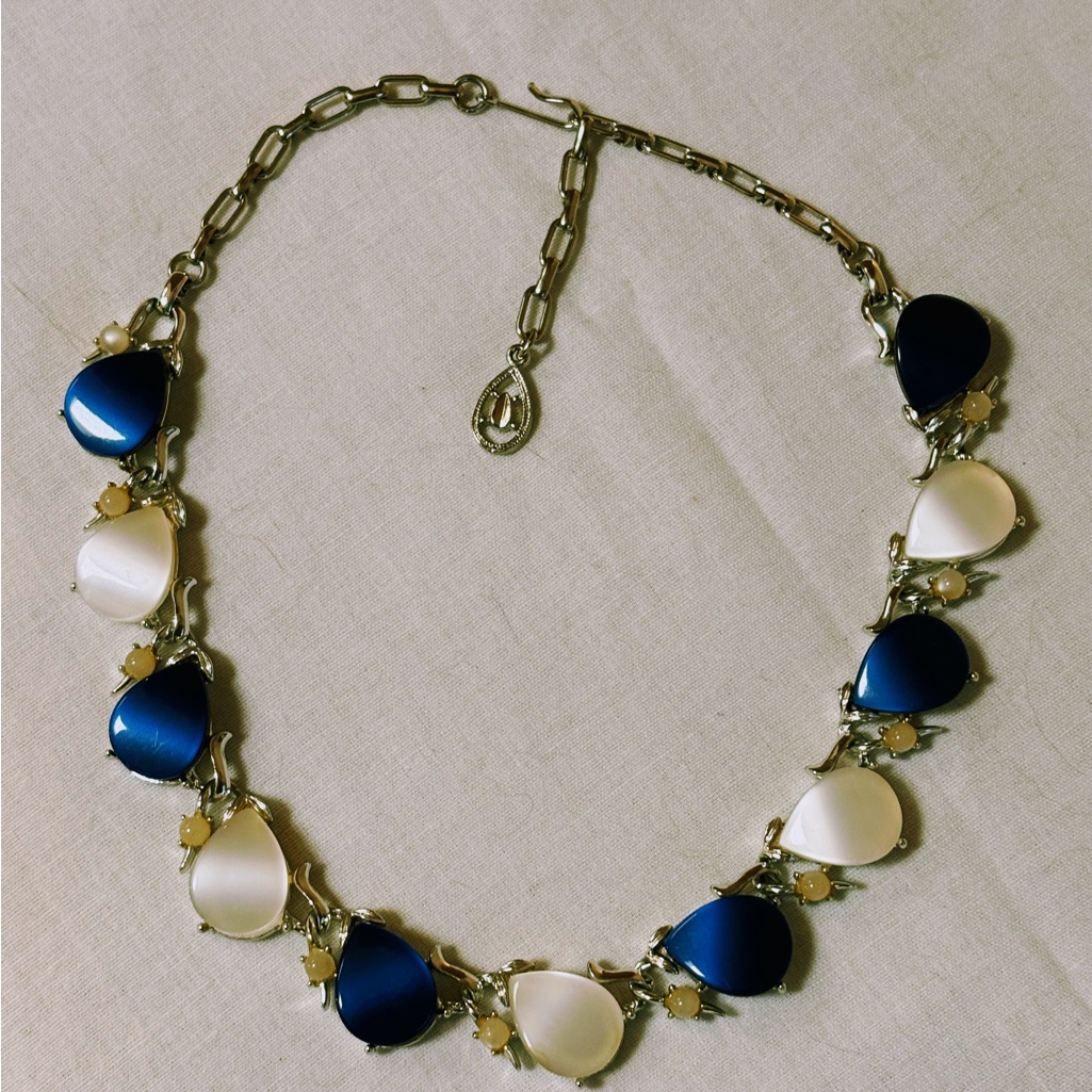 Vintage Pakula 1950s Blue And White Teardrop Lucite And Pearl Necklace